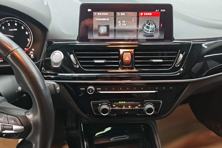 Used BMW 1 Series 2021 120i M Sport Night Edition Audio And AC Panel