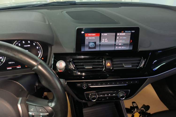 Used BMW 1 Series 2021 120i M Sport Night Edition Audio And AC Panel