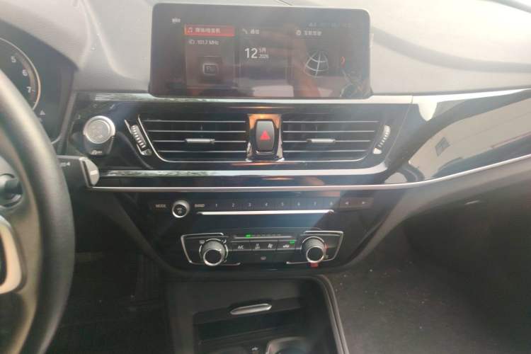 Used BMW 1 Series 2021 120i M Sport Edition Audio And AC Panel