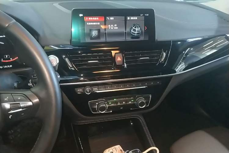 Used BMW 1 Series 2021 120i M Sport Night Edition Audio And AC Panel
