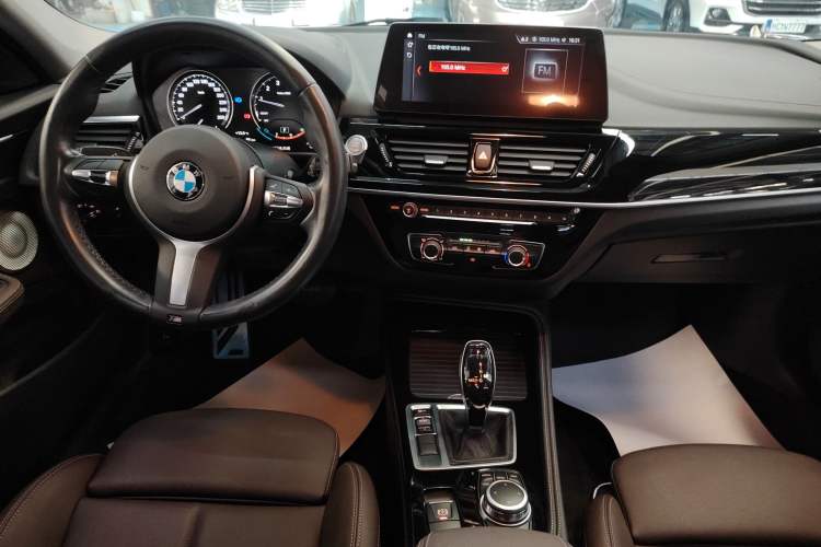 Used BMW 1 Series 2021 Revised 120i M Sport Night Edition Audio And AC Panel