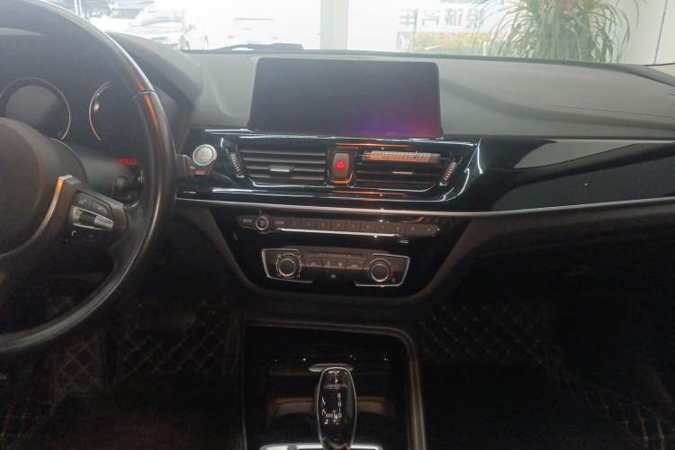 Used BMW 1 Series 2021 120i M Sport Night Edition Audio And AC Panel