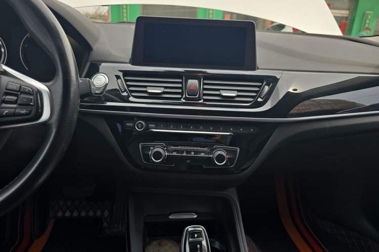 Used BMW 1 Series 2021 120i M Sport Edition Audio And AC Panel