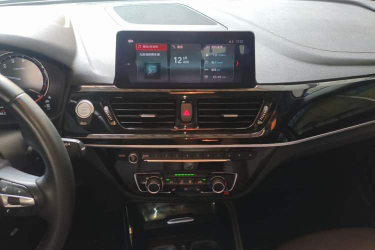 Used BMW 1 Series 2021 120i M Sport Night Edition Audio And AC Panel