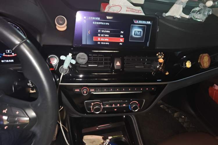 Used BMW 1 Series 2021 125i M Sport Night Edition Audio And AC Panel