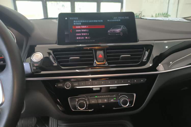 Used BMW 1 Series 2021 120i M Sport Edition Audio And AC Panel