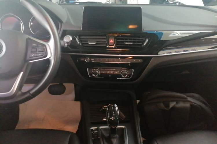 Used BMW 1 Series 2021 120i M Sport Edition Audio And AC Panel