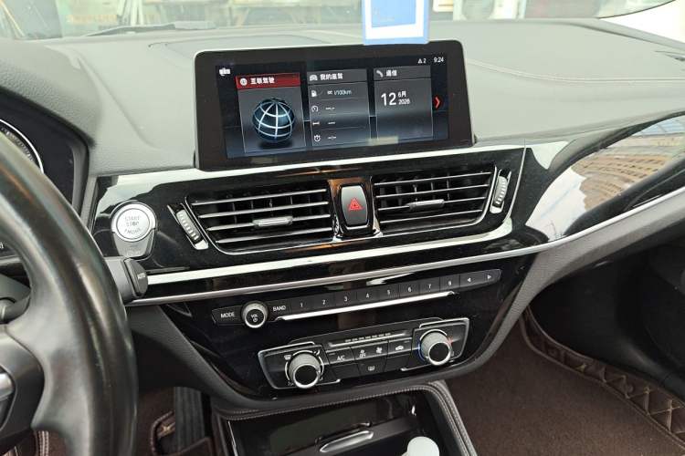 Used BMW 1 Series 2021 120i M Sport Night Edition Audio And AC Panel