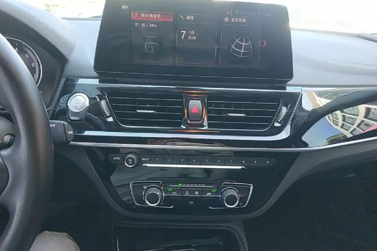 Used BMW 1 Series 2021 Revised 120i M Sport Night Edition Audio And AC Panel