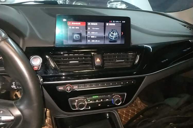 Used BMW 1 Series 2021 125i M Sport Night Edition Audio And AC Panel