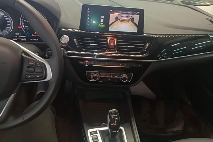 Used BMW 1 Series 2021 120i M Sport Edition Audio And AC Panel