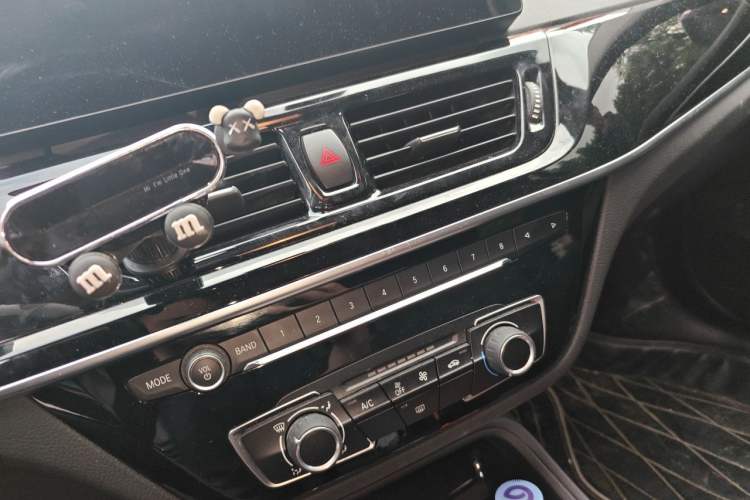 Used BMW 1 Series 2021 Revised 120i M Sport Edition Audio And AC Panel
