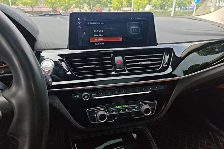 Used BMW 1 Series 2021 125i M Sport Night Edition Audio And AC Panel
