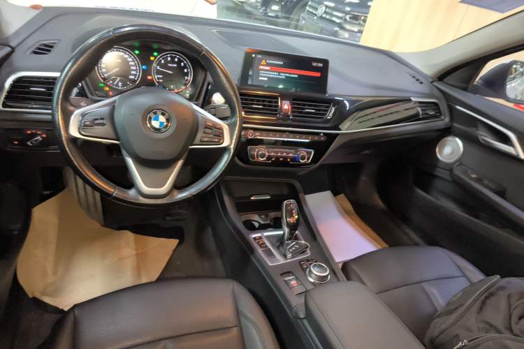 Used BMW 1 Series 2021 120i M Sport Edition Audio And AC Panel
