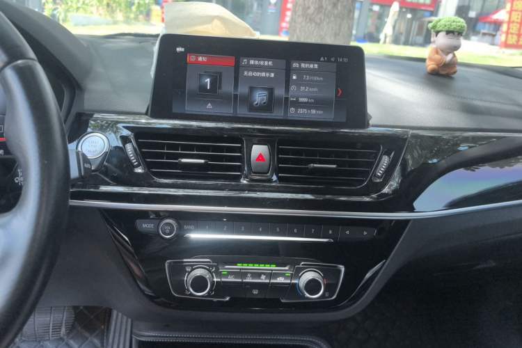 Used BMW 1 Series 2021 Restyled 125i M Sport Night Edition Audio And AC Panel