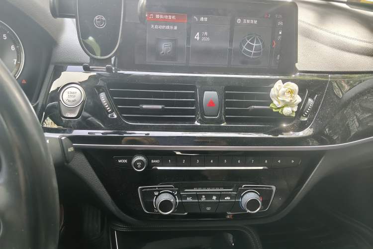 Used BMW 1 Series 2021 125i M Sport Night Edition Audio And AC Panel