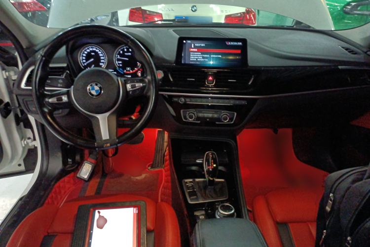 Used BMW 1 Series 2021 125i M Sport Night Edition Center Console