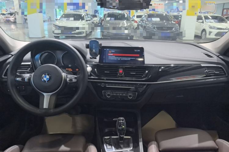 Used BMW 1 Series 2021 125i M Sport Night Edition Center Console