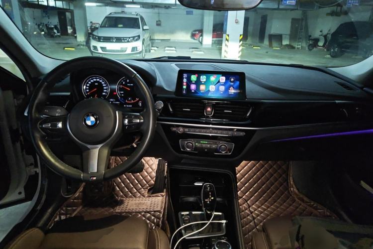 Used BMW 1 Series 2021 125i M Sport Night Edition Center Console