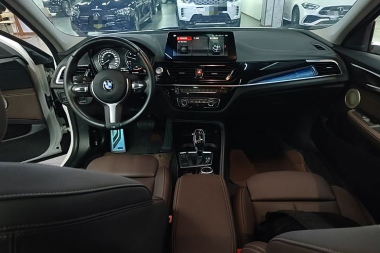 Used BMW 1 Series 2021 Revised 120i M Sport Night Edition Center Console