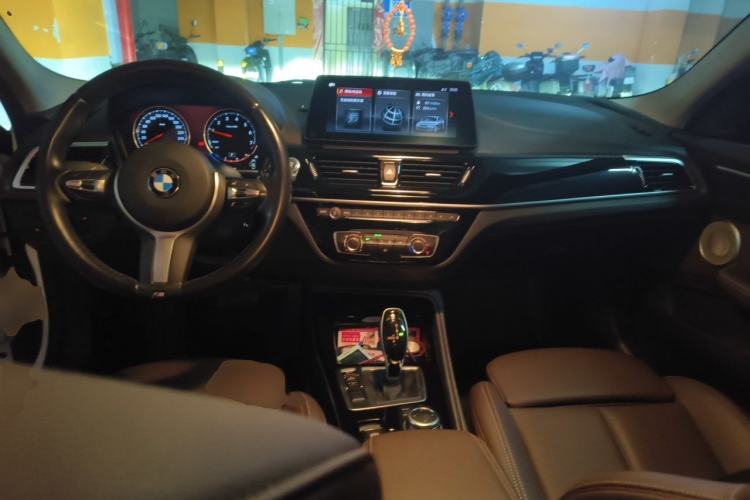 Used BMW 1 Series 2021 Revised 120i M Sport Night Edition Center Console