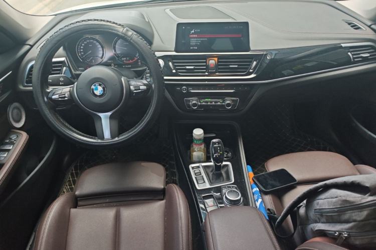 Used BMW 1 Series 2021 120i M Sport Night Edition Center Console