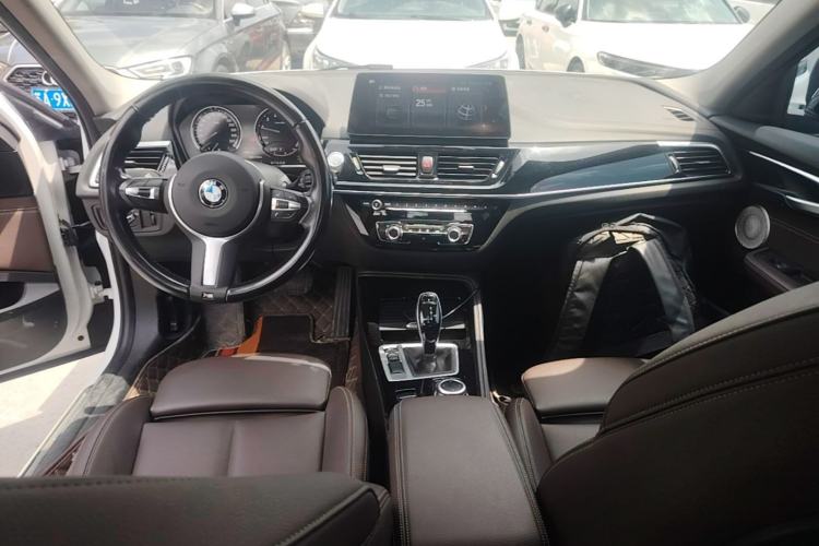 Used BMW 1 Series 2021 Revised 120i M Sport Night Edition Center Console