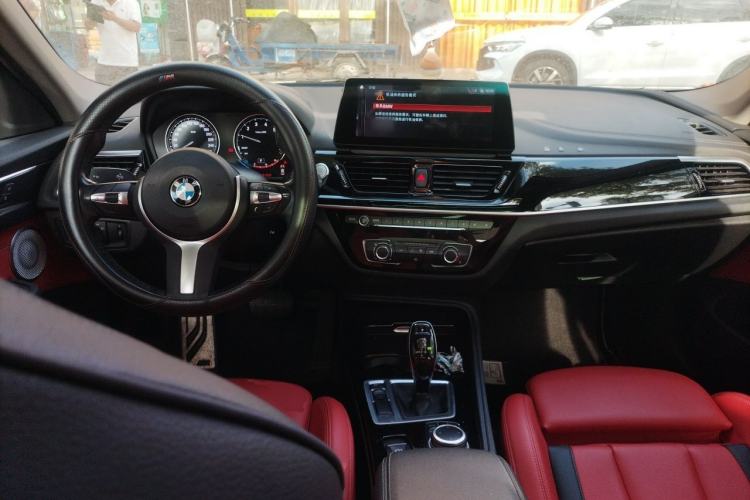 Used BMW 1 Series 2021 120i M Sport Night Edition Center Console