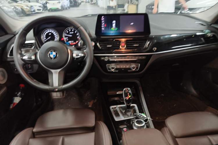 Used BMW 1 Series 2021 Revised 120i M Sport Night Edition Center Console