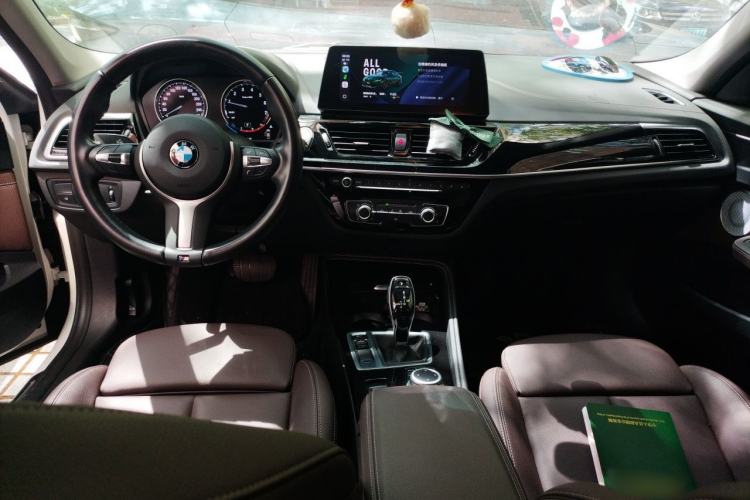 Used BMW 1 Series 2021 Revised 120i M Sport Night Edition Center Console