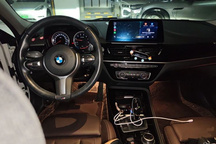 Used BMW 1 Series 2021 125i M Sport Night Edition Center Console