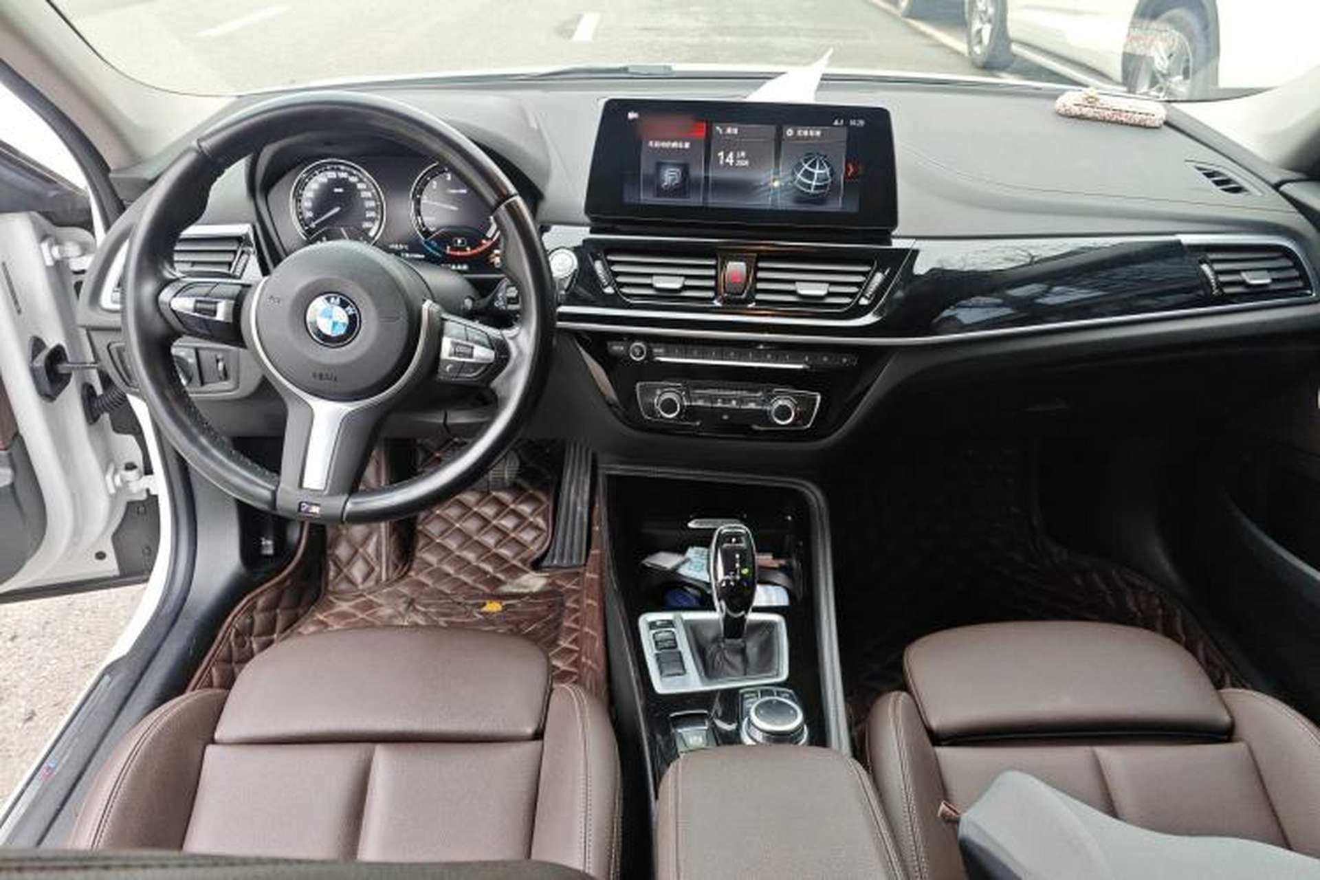 Used BMW 1 Series 2021 Revised 120i M Sport Night Edition Center Console