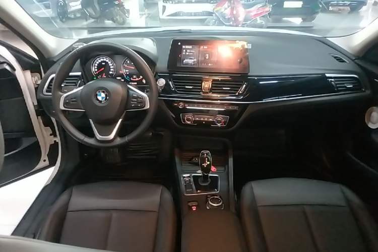 Used BMW 1 Series 2021 Revised 120i M Sport Edition Center Console