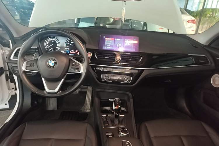 Used BMW 1 Series 2021 120i M Sport Edition Center Console