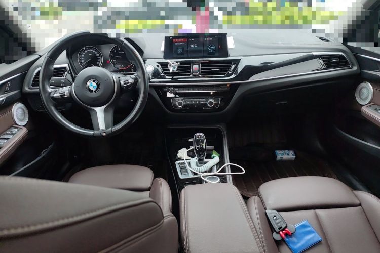 Used BMW 1 Series 2021 120i M Sport Night Edition Center Console
