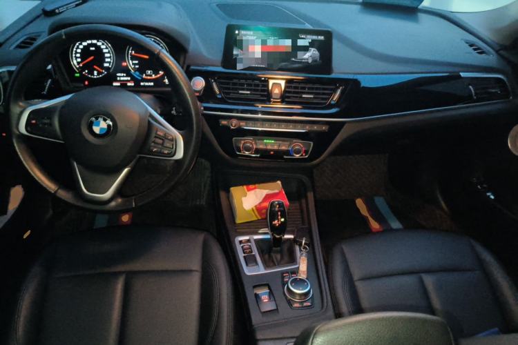 Used BMW 1 Series 2021 120i M Sport Edition Center Console