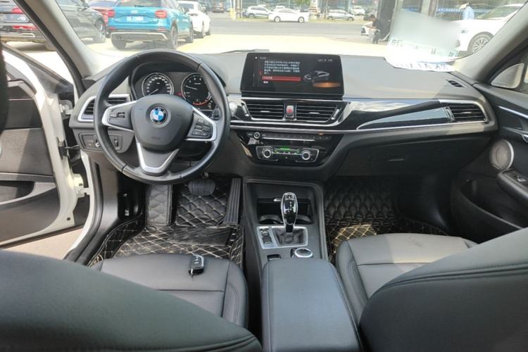 Used BMW 1 Series 2021 Revised 120i M Sport Edition Center Console