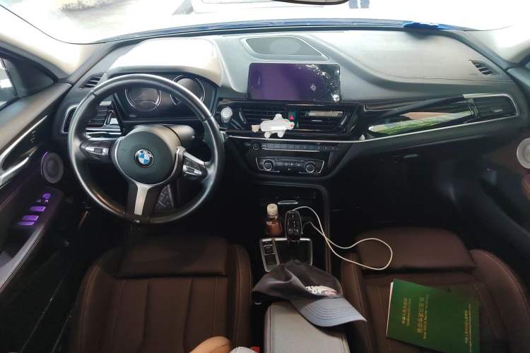 Used BMW 1 Series 2021 125i M Sport Night Edition Center Console