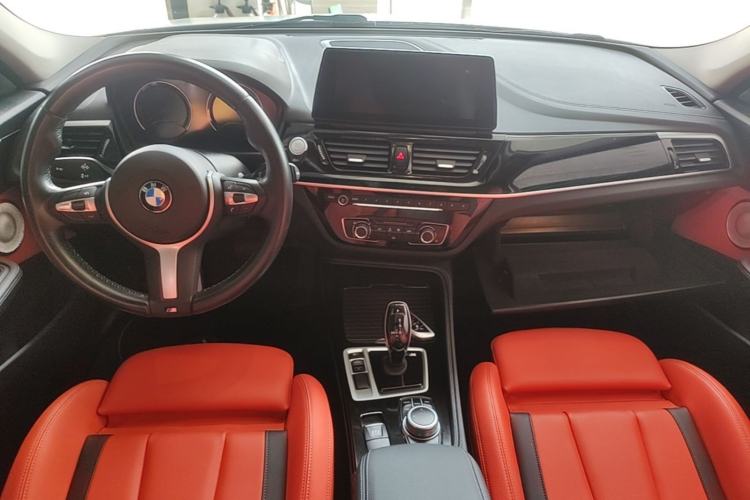 Used BMW 1 Series 2021 Restyled 125i M Sport Night Edition Center Console