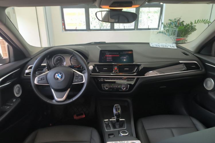Used BMW 1 Series 2021 120i M Sport Edition Center Console