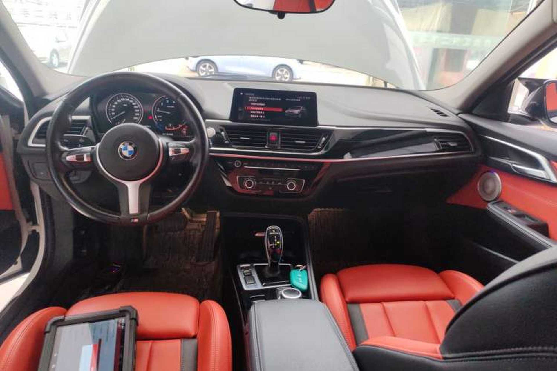 Used BMW 1 Series 2021 125i M Sport Night Edition Center Console