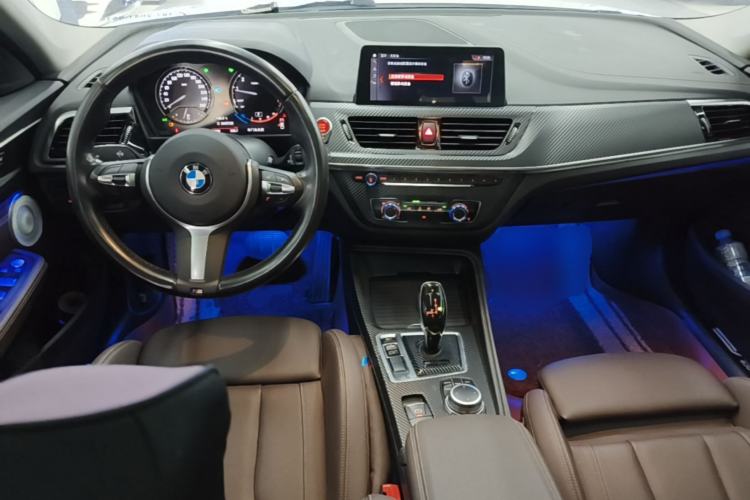 Used BMW 1 Series 2021 125i M Sport Night Edition Center Console
