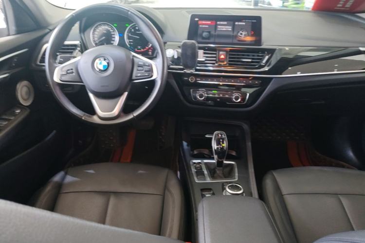 Used BMW 1 Series 2021 120i M Sport Edition Center Console