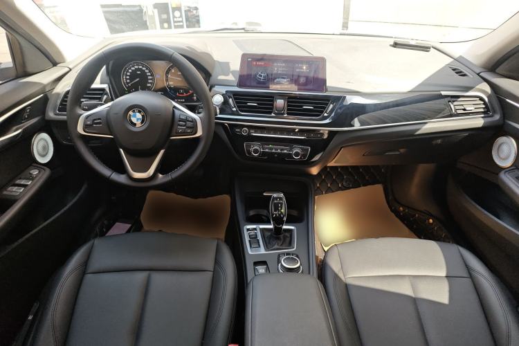 Used BMW 1 Series 2021 120i M Sport Edition Center Console