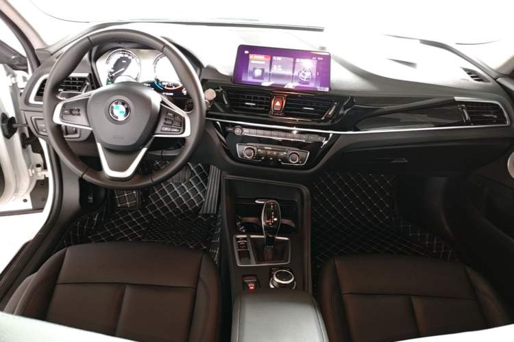 Used BMW 1 Series 2021 120i M Sport Edition Center Console