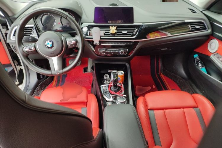 Used BMW 1 Series 2021 125i M Sport Night Edition Center Console
