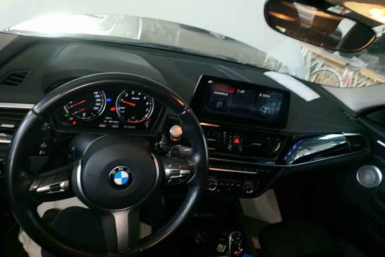 Used BMW 1 Series 2021 Revised 120i M Sport Night Edition Center Console