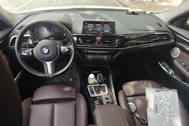 Used BMW 1 Series 2021 120i M Sport Night Edition Center Console