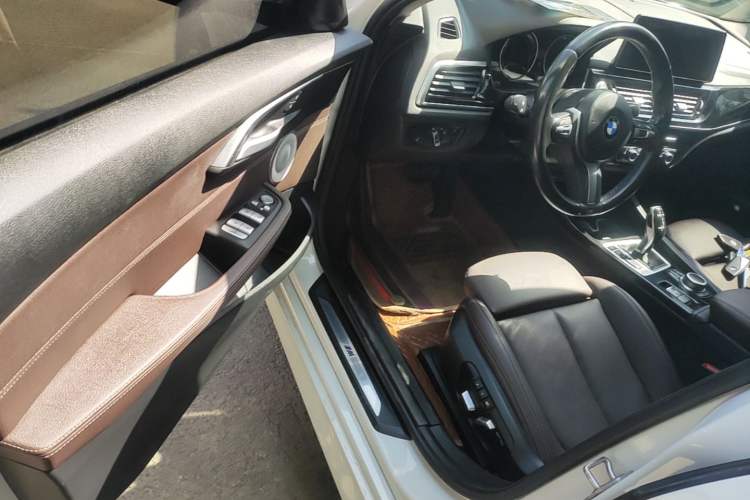 Used BMW 1 Series 2021 120i M Sport Night Edition Driver Seat