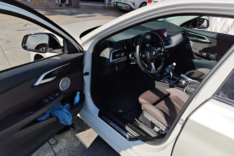 Used BMW 1 Series 2021 125i M Sport Night Edition Driver Seat
